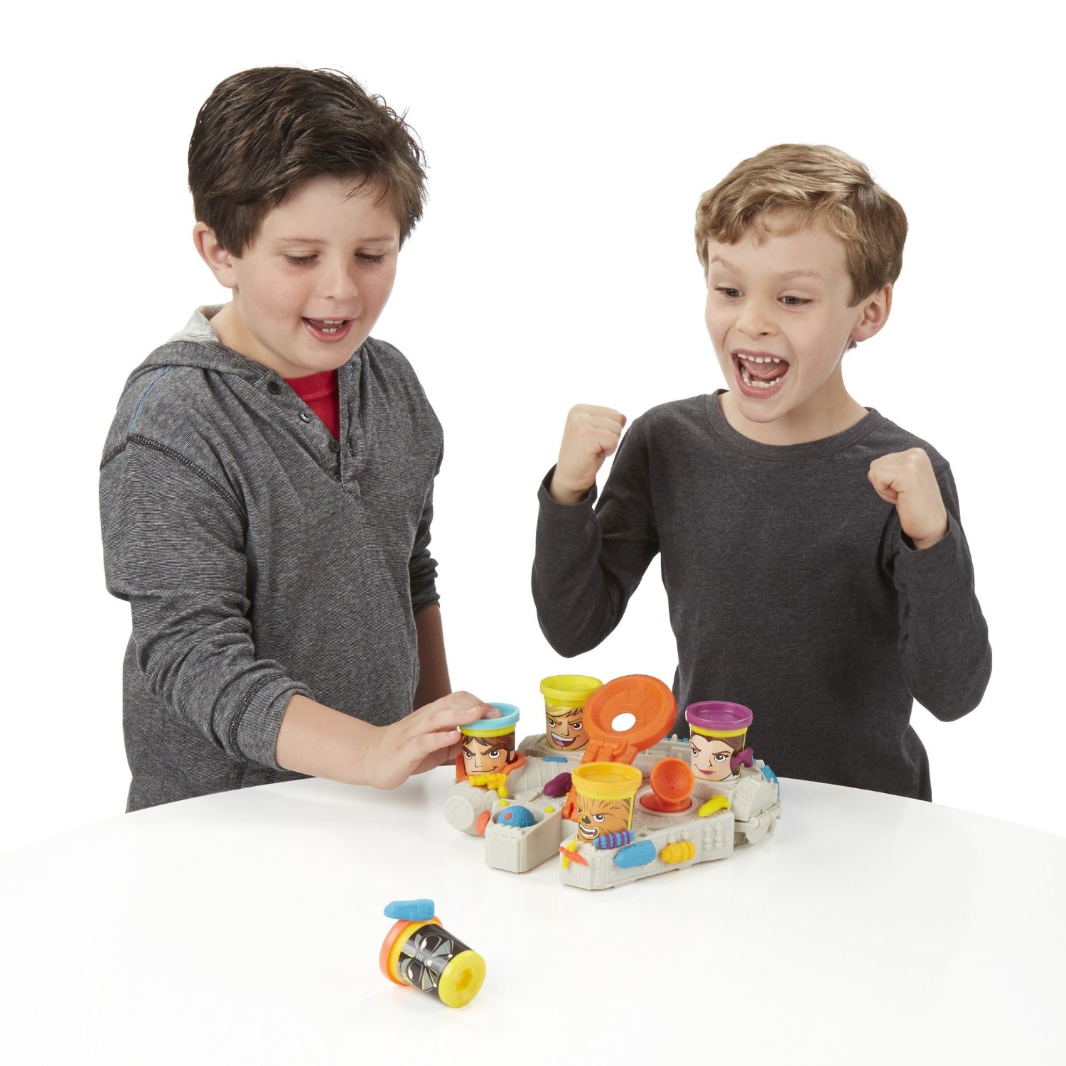Игровой набор Play-Doh Тысячелетний Сокол  