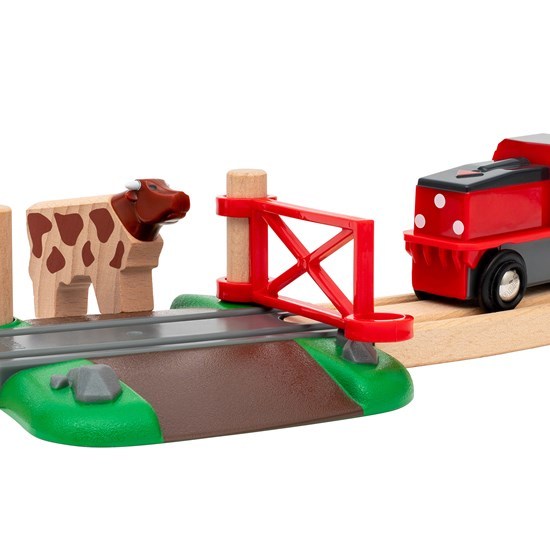 Игровой набор - Сельское поселение с поездом, погрузчиком сена, бульдозером, домашними животными  