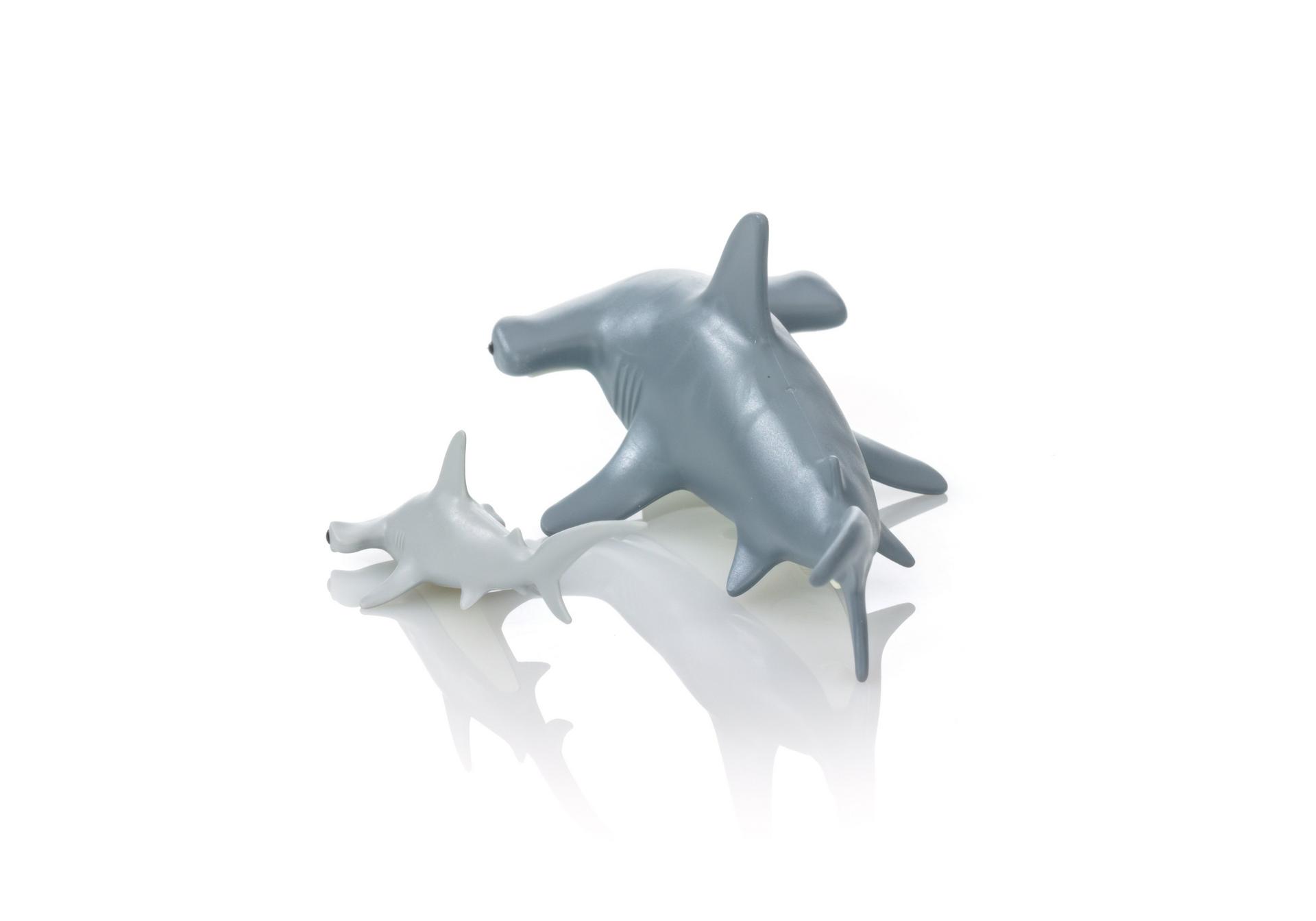 Игровой набор из серии Аквариум - Молотоголовая акула с детенышем  
