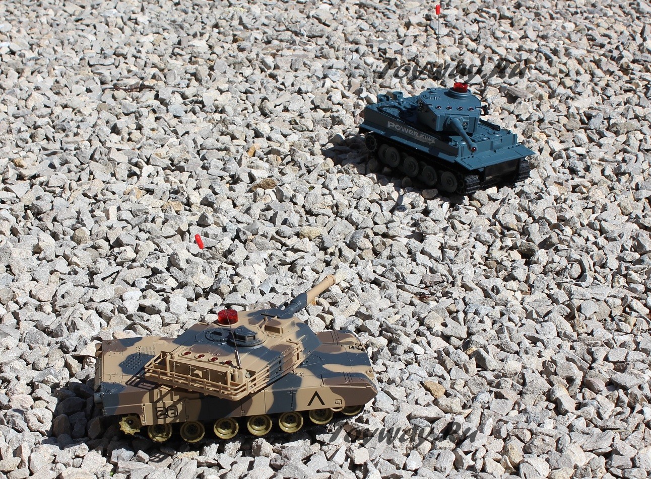 Tank battle - танковый бой с системой инфракрасного наведения  