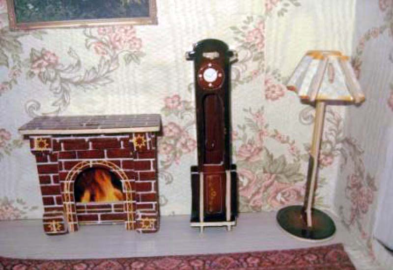 Модель деревянная сборная - Часы, лампа и камин  