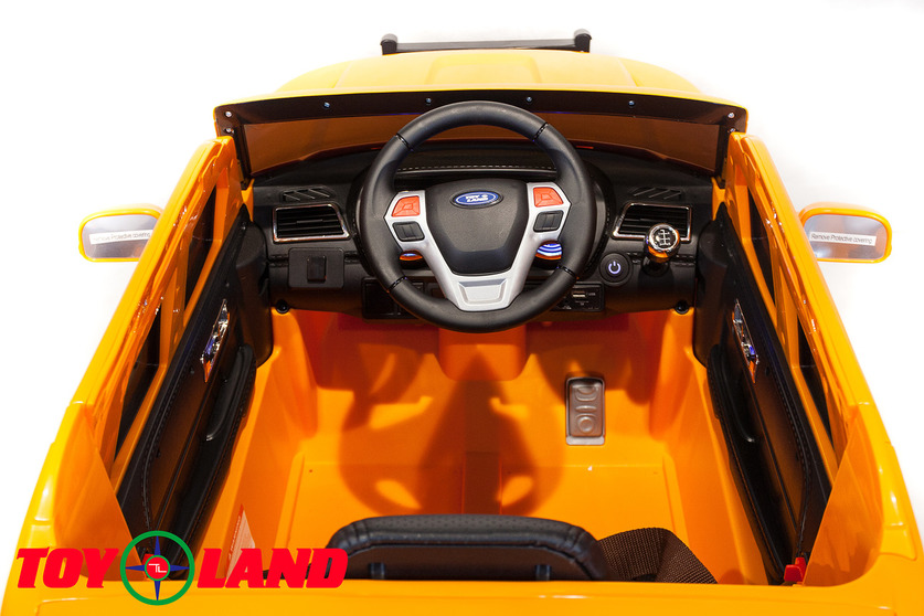 Электромобиль Ford Explorer, оранжевого цвета  