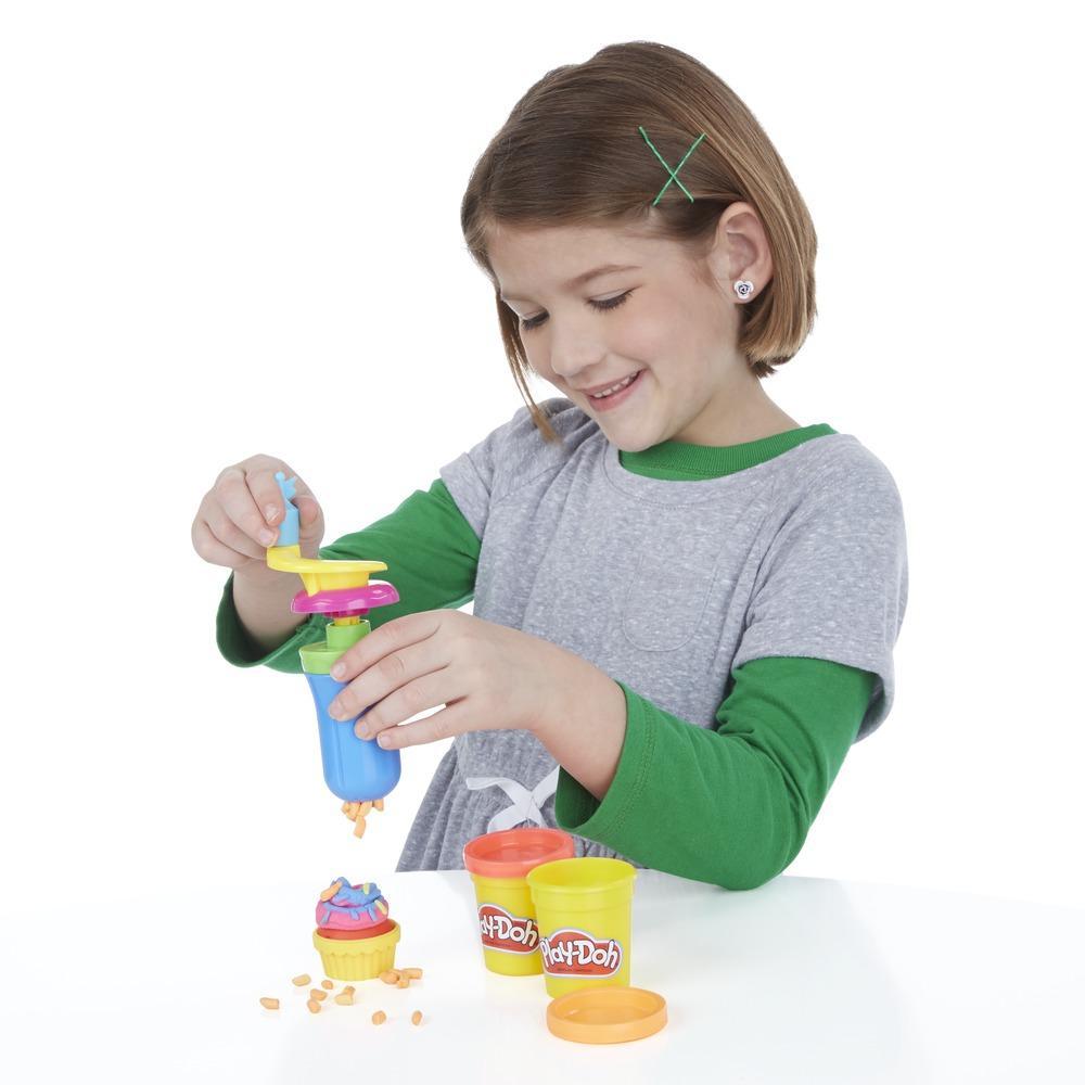 Игровой набор Play-Doh "Карнавал сладостей"  
