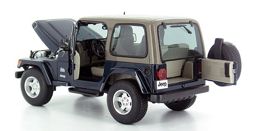 Металлическая машинка Bburago Jeep Wrangler Sahara масштаб 1:18  