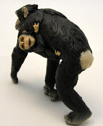 Фигурка - Шимпанзе с детенышем  