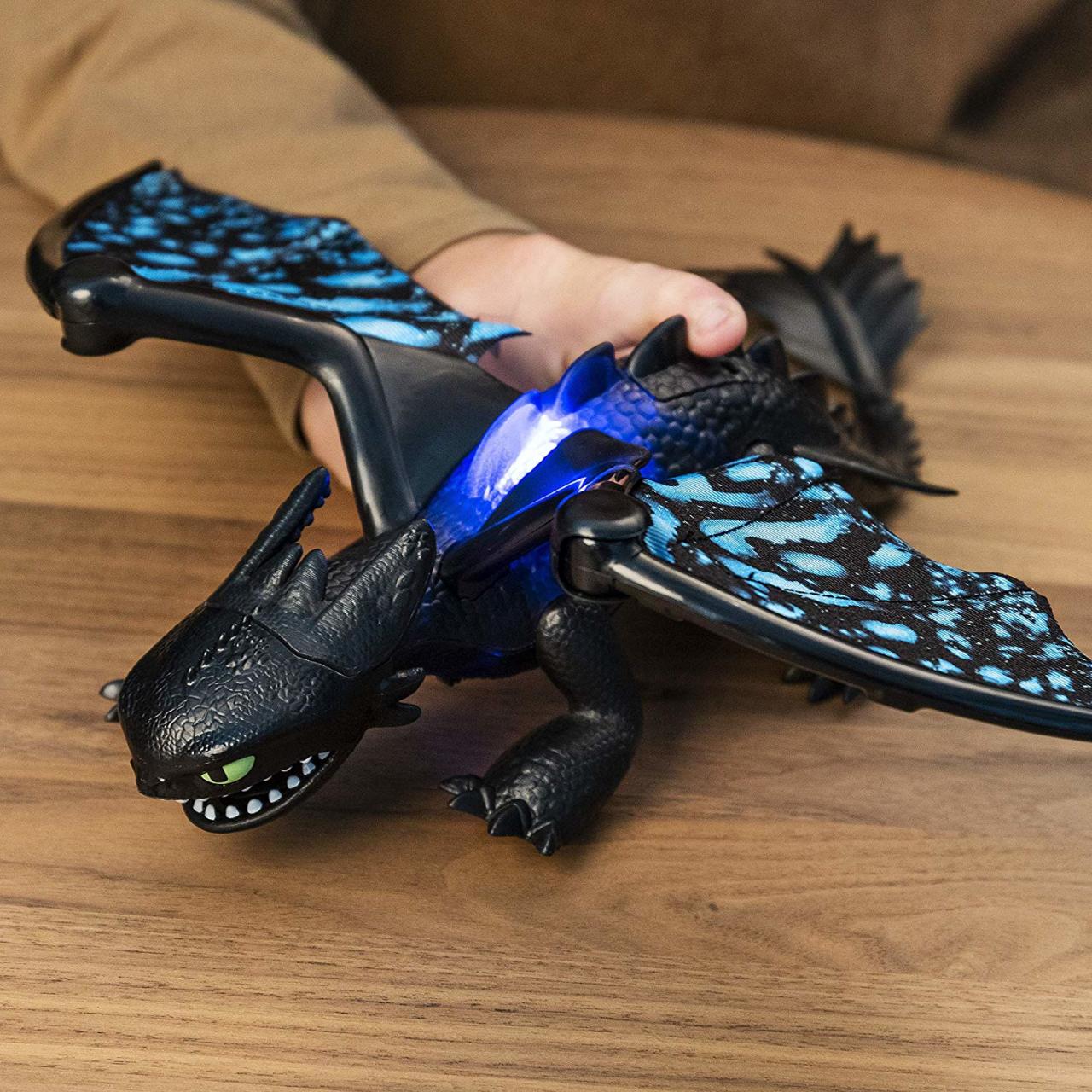 Интерактивная игрушка Как приручить дракона-3 - Беззубик, свет и звук, 27 см  