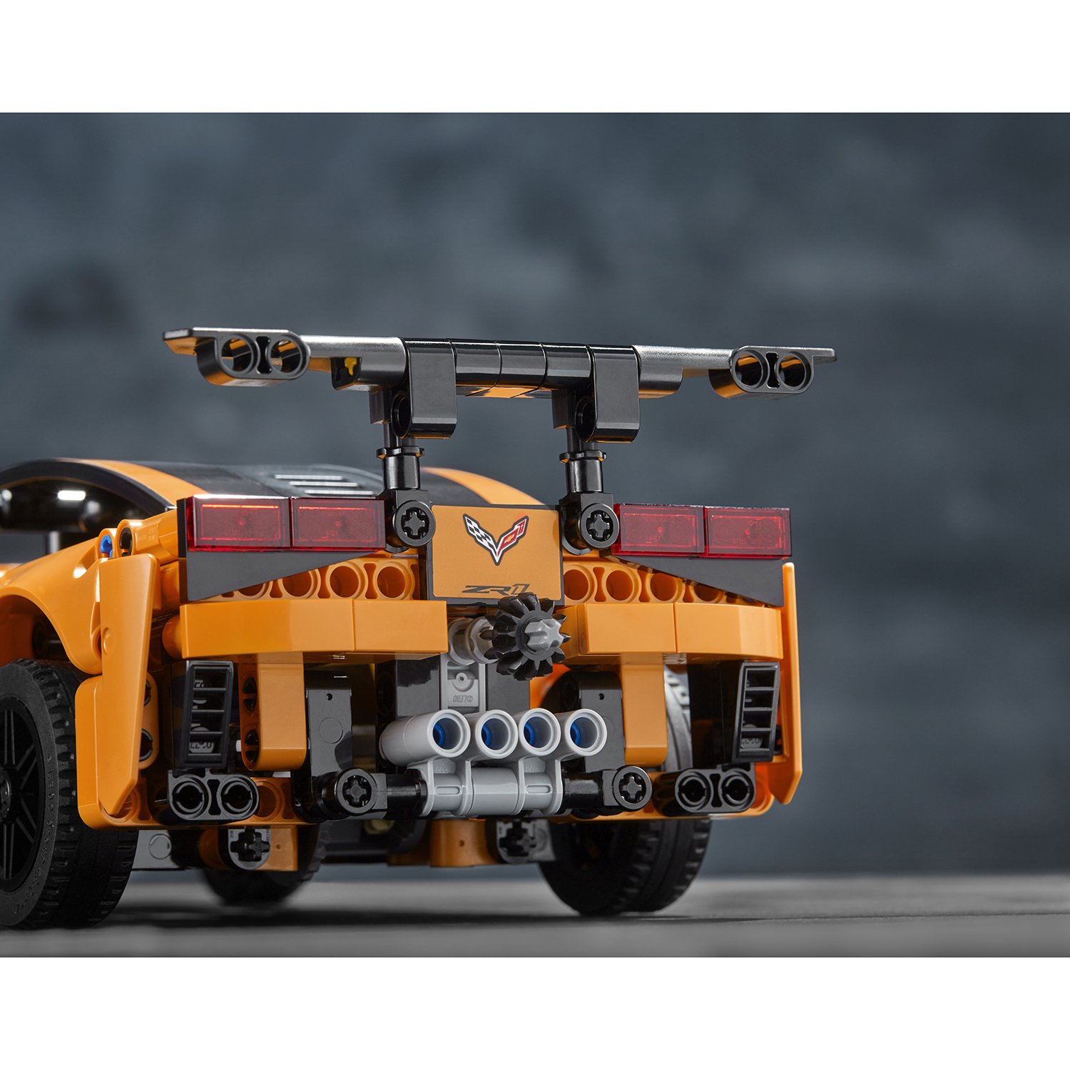 Конструктор Lego® Technic - Chevrolet Corvette ZR1  