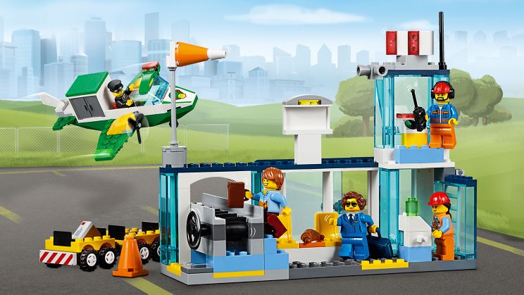 Конструктор Lego Juniors - Городской аэропорт  