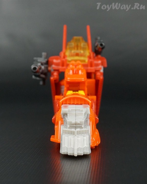 Titans Return. Трансформер Sentinel Prime, серия Войны Титанов