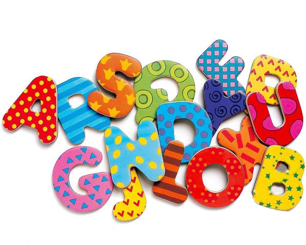 Детская развивающая магнитная игра - Латинские буквы, 38 штук  
