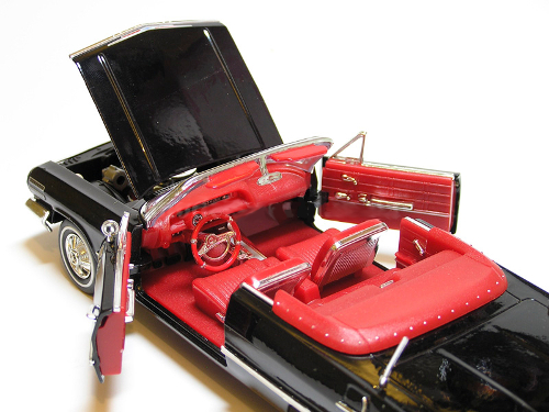 Модель машины Chevrolet Impala 1963, масштаб 1:24