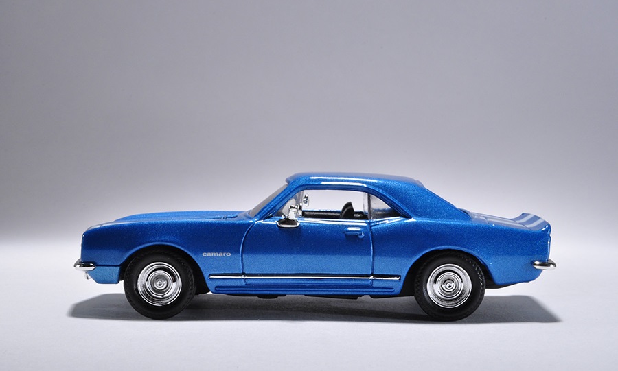 Коллекционная модель автомобиля 1967 года - Шевроле Camaro Z-28, 1/43