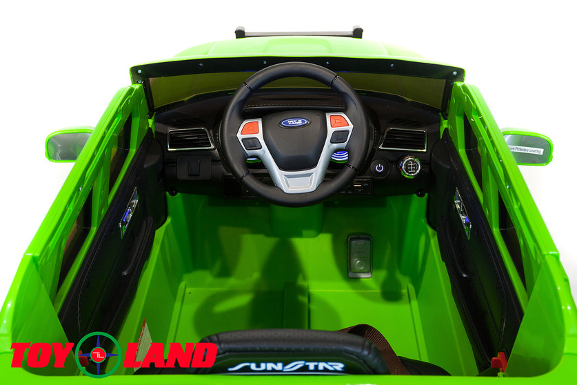 Электромобиль Ford Explorer зеленого цвета  