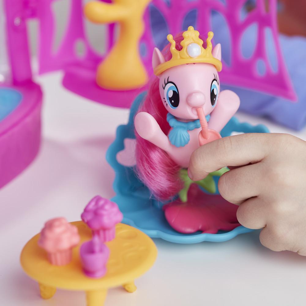 Игровой набор My Little Pony – Мерцание: Замок, свет  