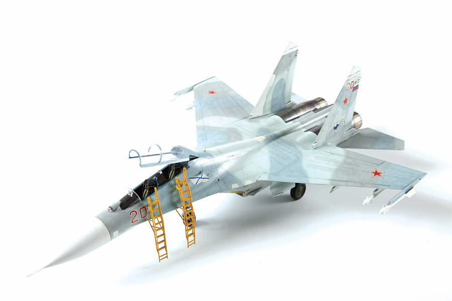Сборная модель - Самолет Су-27УБ  