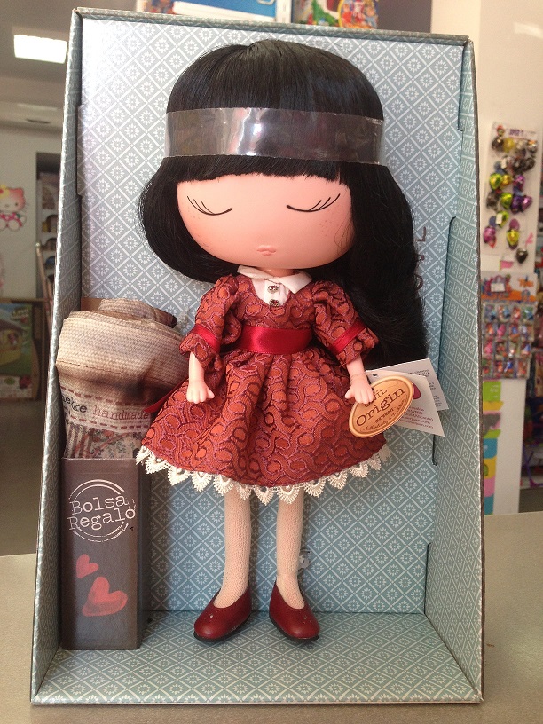 Кукла Anekke – Сладкая, в красном наряде  