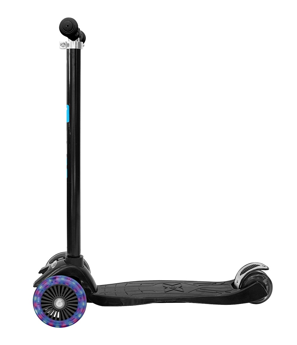 Четырехколесный самокат со светящимися колесами Maxi Simple A20 black Y-Scoo, 4531RT