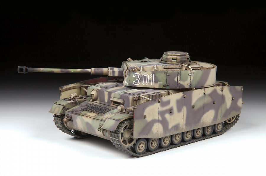 Модель сборная - Немецкий средний танк Pz IV Ausf. G  