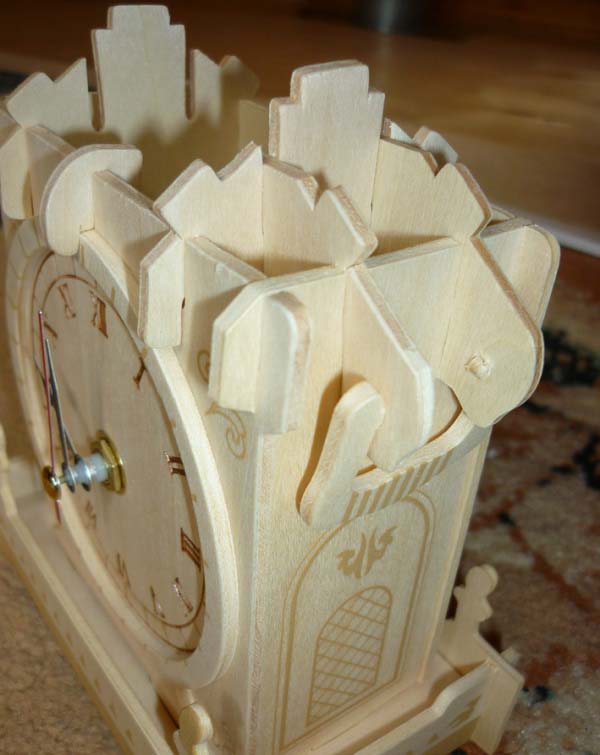 Модель деревянная сборная - Настольные часы  