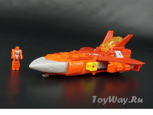 Titans Return. Трансформер Sentinel Prime, серия Войны Титанов