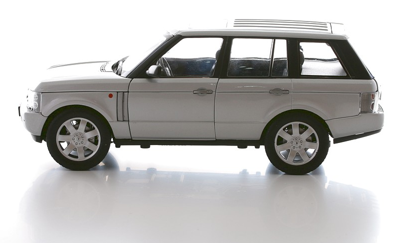 Машинка Welly Land Rover Range Rover, масштаб 1:18  