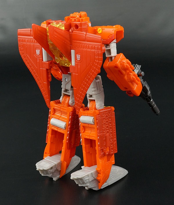 Titans Return. Трансформер Sentinel Prime, серия Войны Титанов
