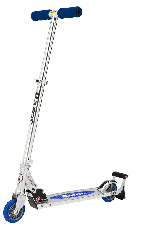 Детский двухколёсный самокат RAZOR Spark, синий, 080803 Детский двухколёсный самокат RAZOR Spark, синий, 080803Двухколесные самокаты<br>Детский двухколёсный самокат RAZOR Spark, синий, 080803<br>