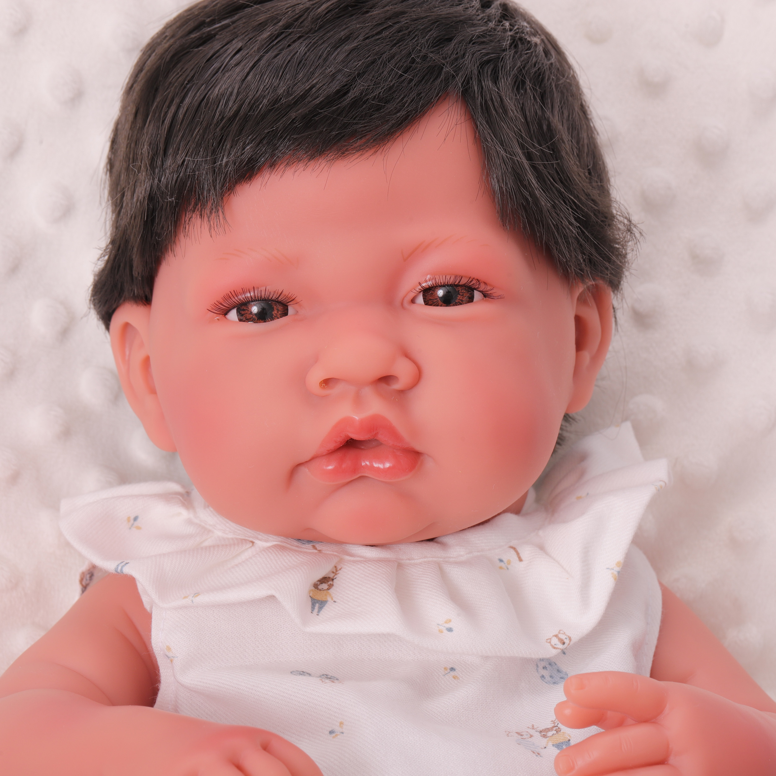 Кукла-пупс Белен в белом 42 см виниловая  