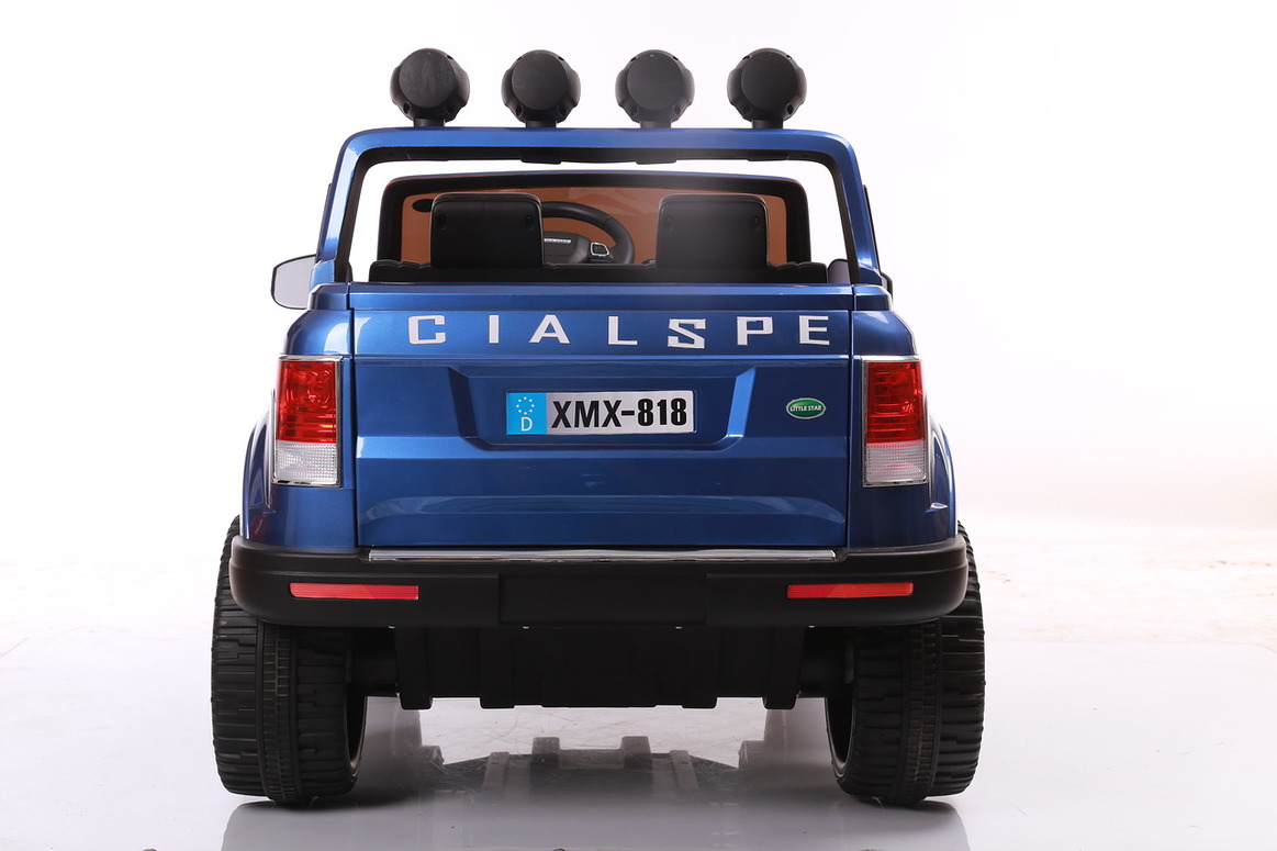 Электромобиль Range Rover синего цвета  