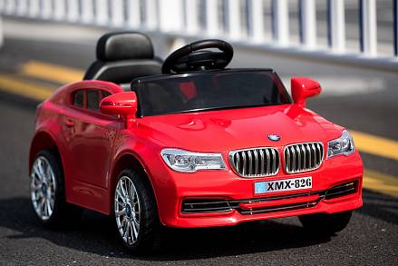 Электромобиль BMW красный 