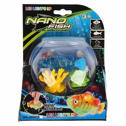 Рыбка в аквариуме, со светом и аксессуарами, разные цвета  