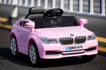 Электромобиль BMW розовый 