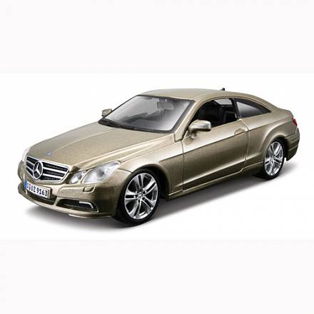 Сборная модель Mercedes Benz E-Class Coupe 