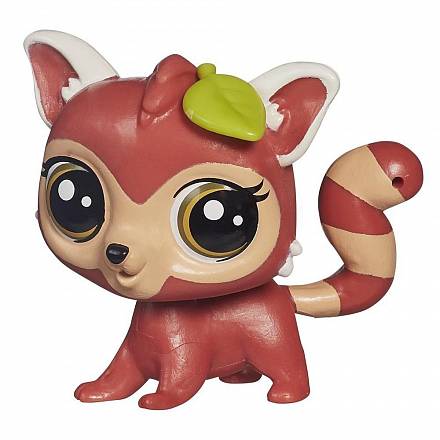 Фигурка Красная панда с листиком Littlest Pet Shop