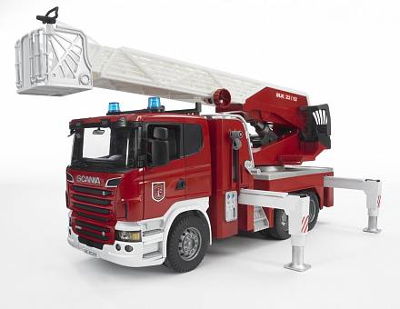 Пожарная машина Scania Bruder с выдвижной лестницей и помпой, со звуковыми и световыми эффектами 