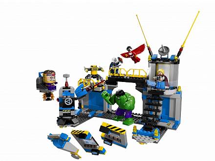 Lego Super Heroes. Лаборатория Халка 