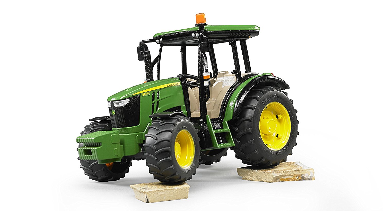 Трактор Bruder John Deere 5115M  