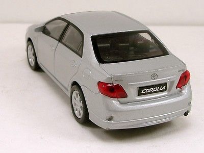 Машинка Toyota Corolla, масштаб 1:34-39  