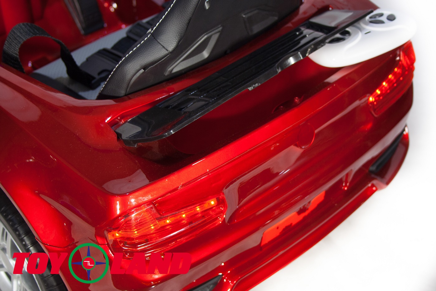 Электромобиль BMW 3 G, цвет - красный  