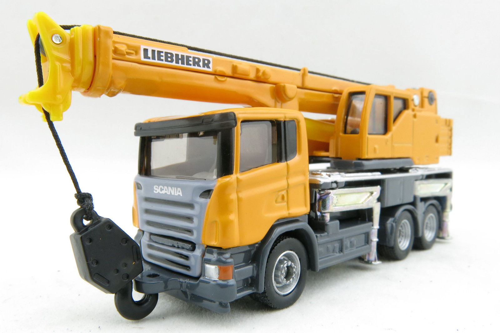 Телескопический автокран Siku Scania Liebherr, масштаб 1:87  