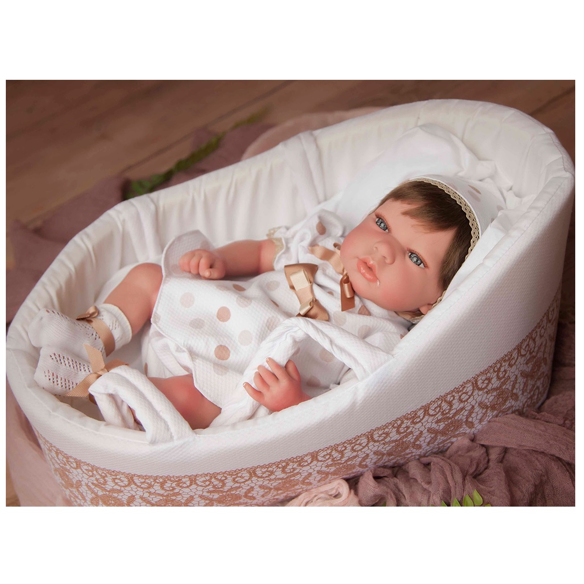

Кукла-младенец ReBorns – Candy, в бежевой одежде, 40 см
