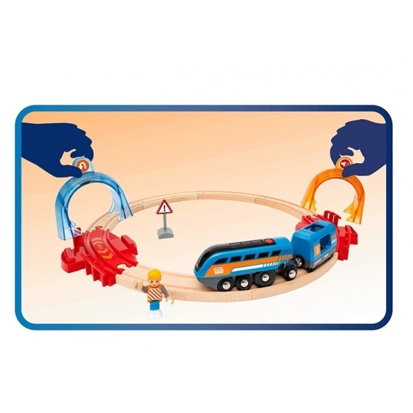 Игровой набор Brio Smart с интерактивными тоннелями, поездом и фигуркой  