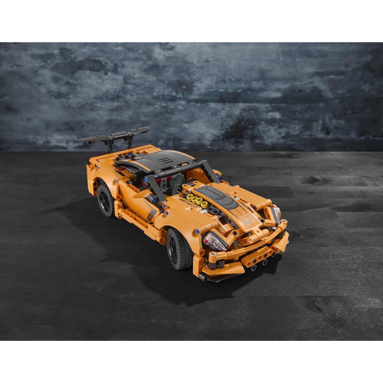 Конструктор Lego® Technic - Chevrolet Corvette ZR1  