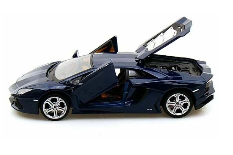 Модель машины - Lamborghini Aventador LP, 1:24   