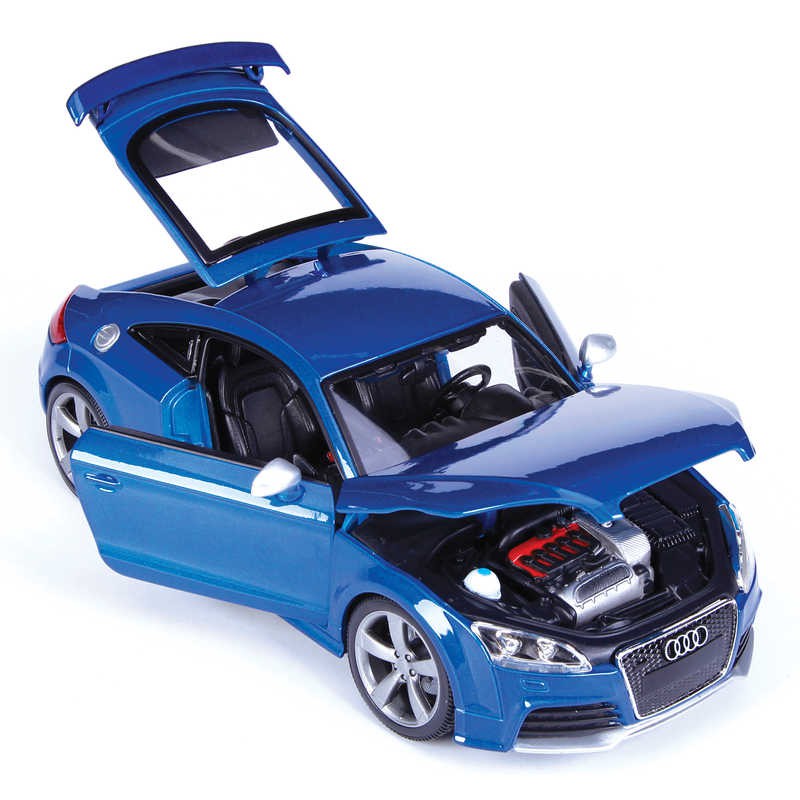 Металлическая сборная машинка Bburago Audi TT RS в масштабе 1:18  