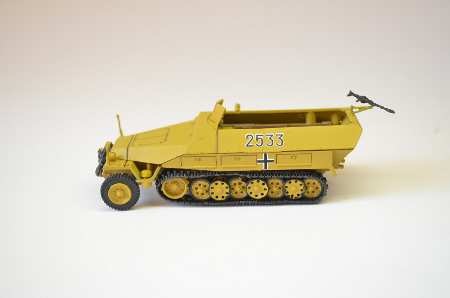 Коллекционная модель - БТР Sd. Kfz. 251/1 Hanomag 1944, Германия, 1:72  