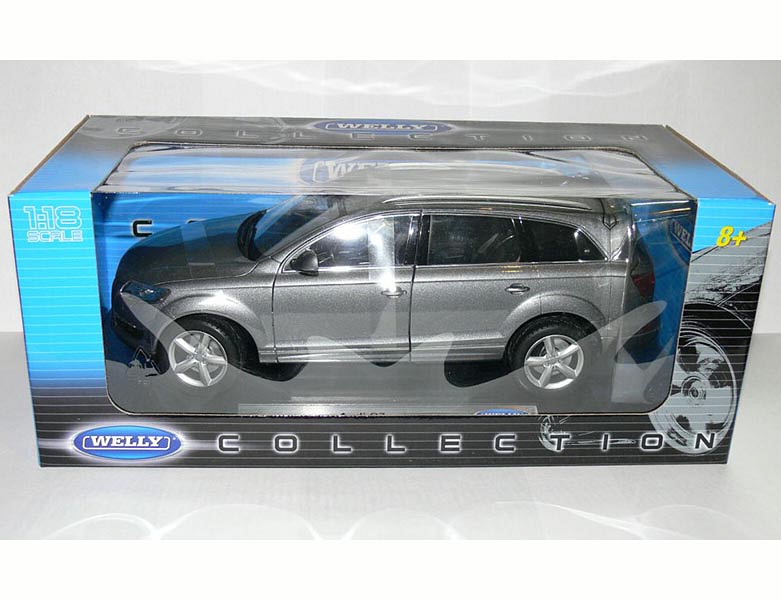 Машинка Welly Audi Q7, масштаб 1:18  