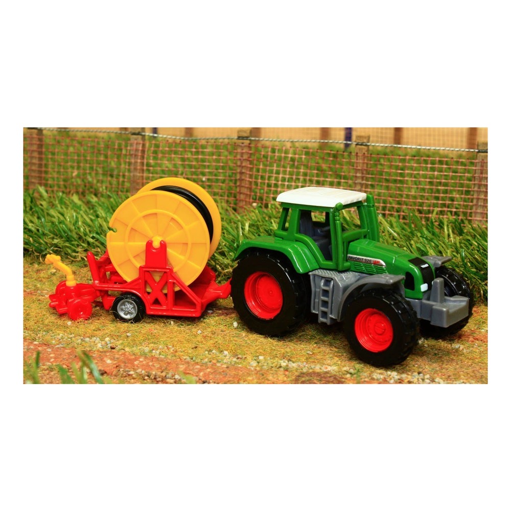 Игрушечная модель - Трактор с поливочной бобиной  