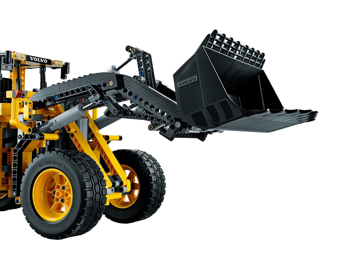 Lego Technic. Лего Техник. Автопогрузчик VOLVO L350F на радиоуправлении  