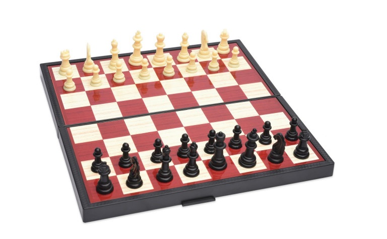 Игра настольная 5в1 - Шашки/шахматы/нарды/карты/домино, на магните  